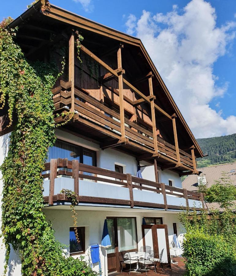 Residence Silvester Racines Exterior photo
